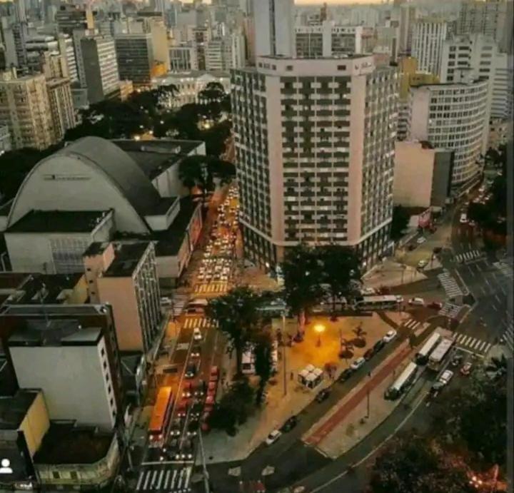 Апартаменти Apart Luxo No Centro Com Hidromassagem Курітіба Екстер'єр фото