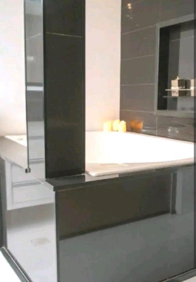 Апартаменти Apart Luxo No Centro Com Hidromassagem Курітіба Екстер'єр фото